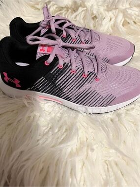NEW Under Armour Women's Lavender and Black Knit Training Sneakers